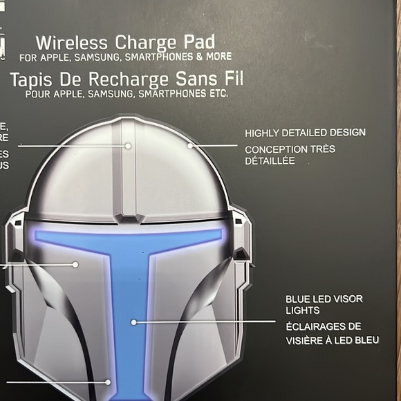 Star Wars Mandalorian Wireless Charge Pad New in factory sealed box Disney - Picture 8 of 14